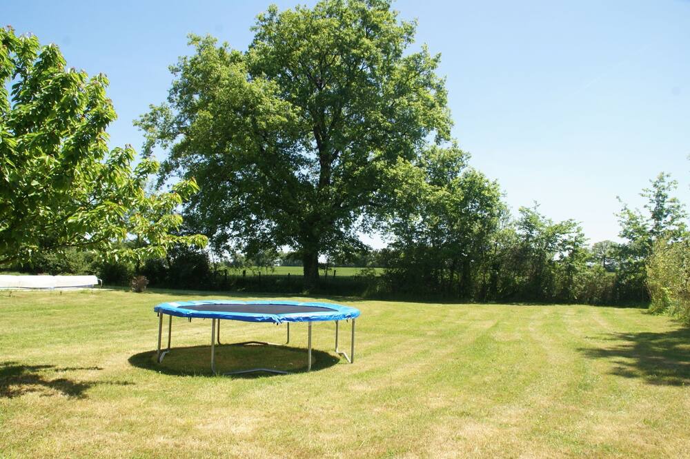 Photo of Outdoor in Pressac