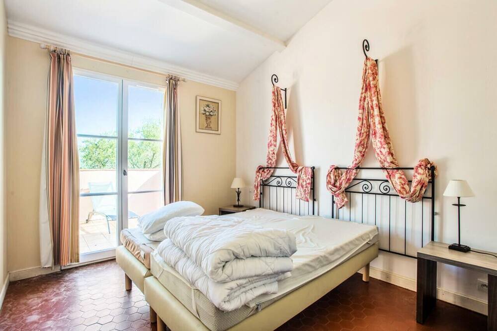 Photo of Bedroom in Les Restanques
