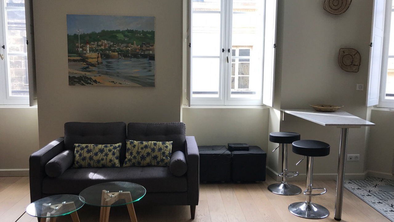 Photo of Livingroom in Hotel de Ville - Quinconces