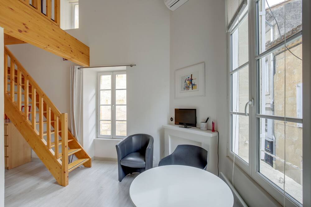 Photo of Bedroom in Saint-Emilion