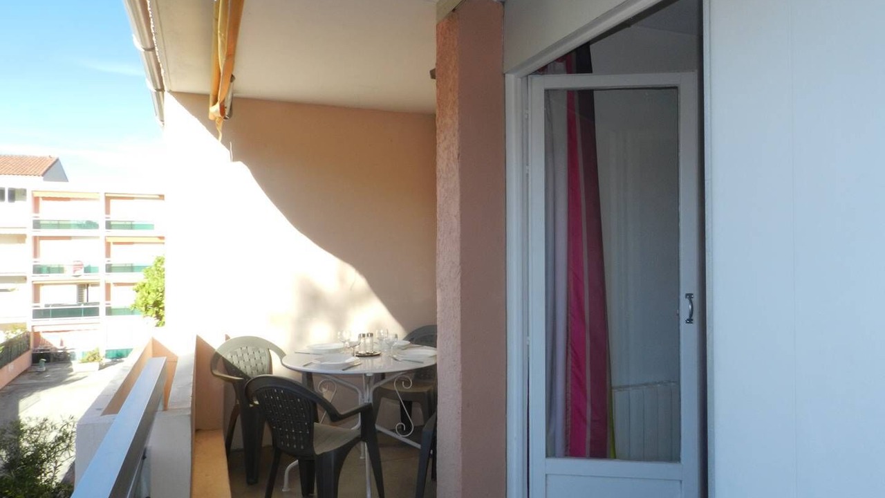 Photo of Patio Balcony in La Faviere
