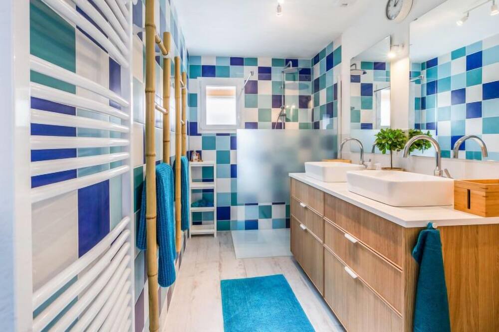 Photo of Bathroom in Aureilhan