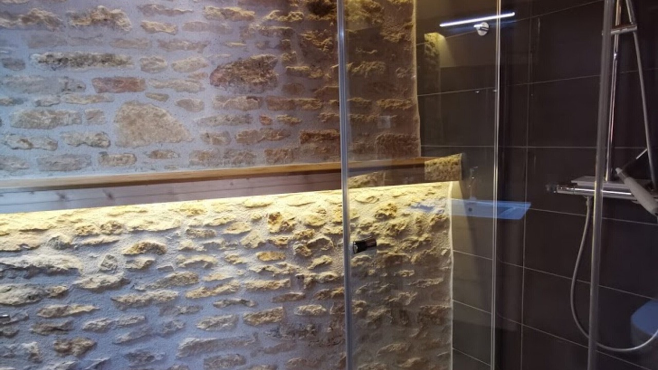 Photo of Bathroom in Saint-Amand-de-Coly