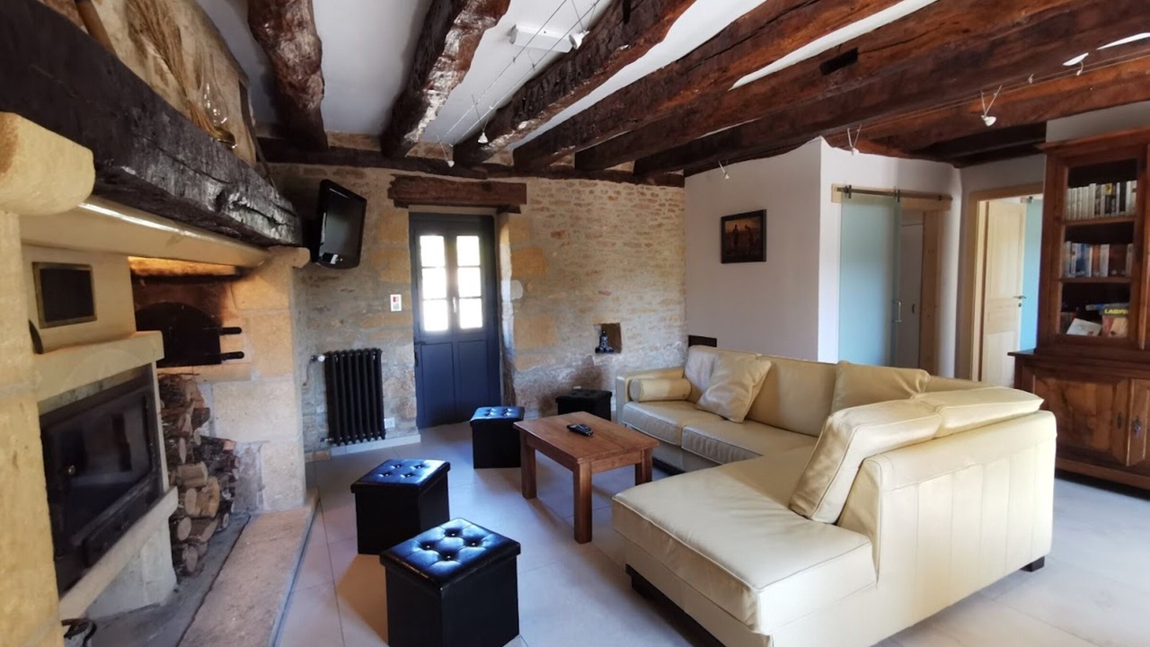 Photo of Livingroom in Saint-Amand-de-Coly
