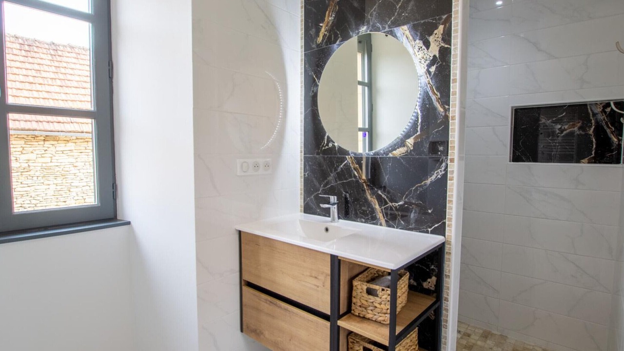 Photo of Bathroom in Saint-Crepin-et-Carlucet