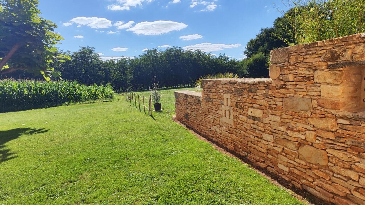 Photo of Outdoor in Saint-Crepin-et-Carlucet