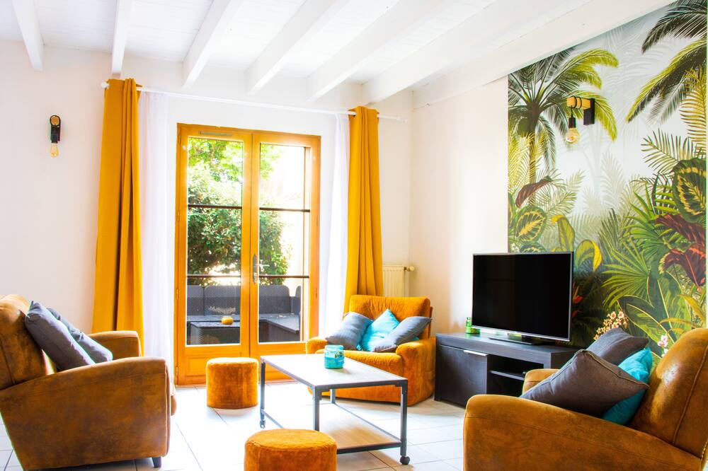 Photo of Livingroom in Jaunay-Clan