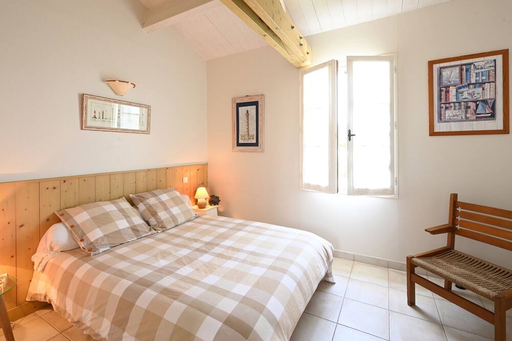 Photo of Bedroom in Saint-Clement-des-Baleines
