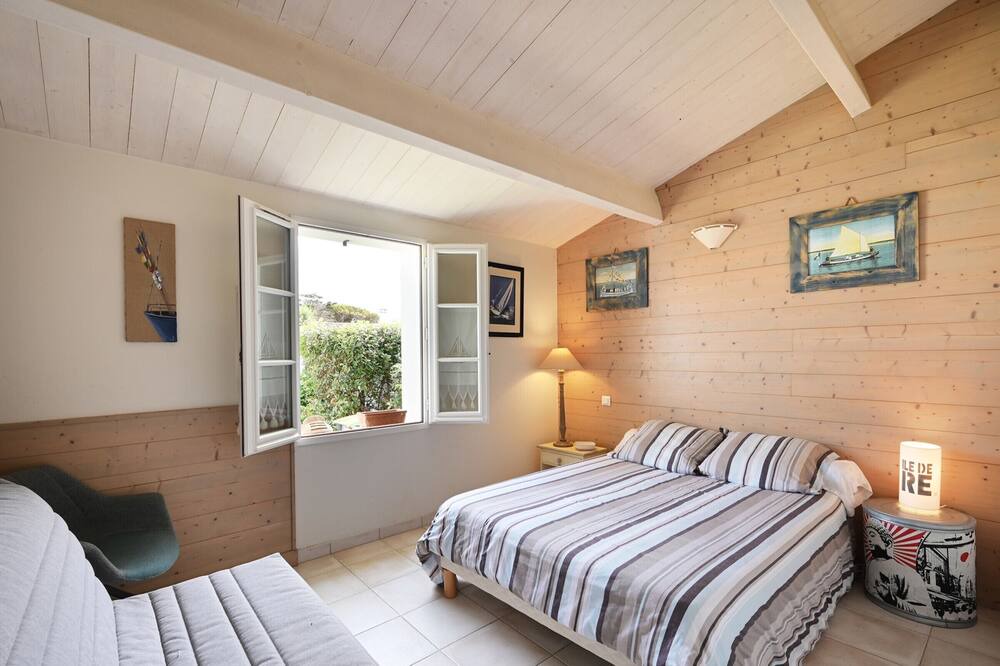 Photo of Bedroom in Saint-Clement-des-Baleines