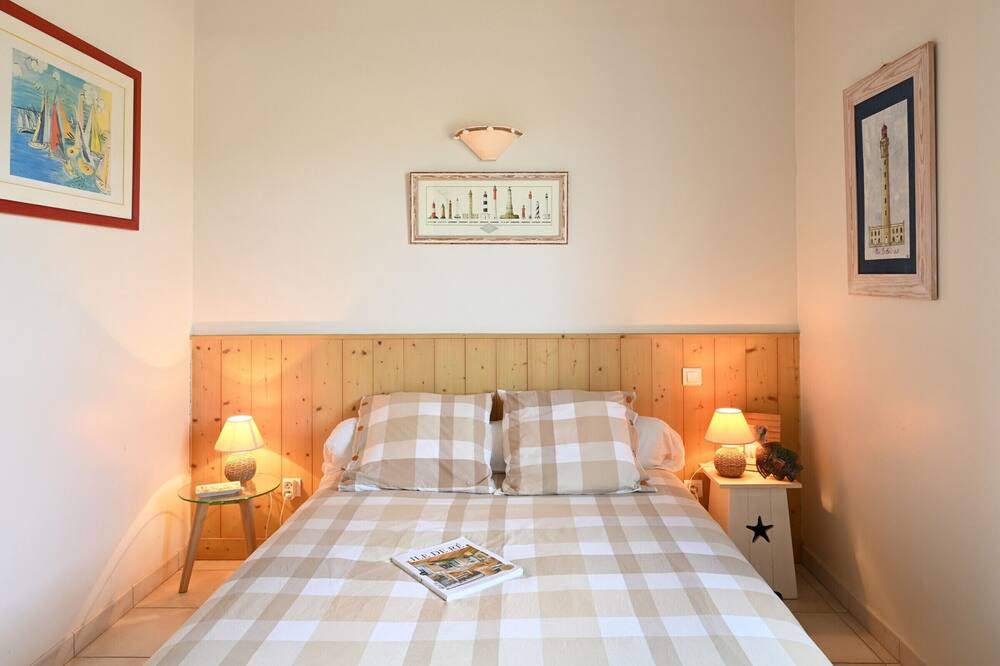 Photo of Bedroom in Saint-Clement-des-Baleines