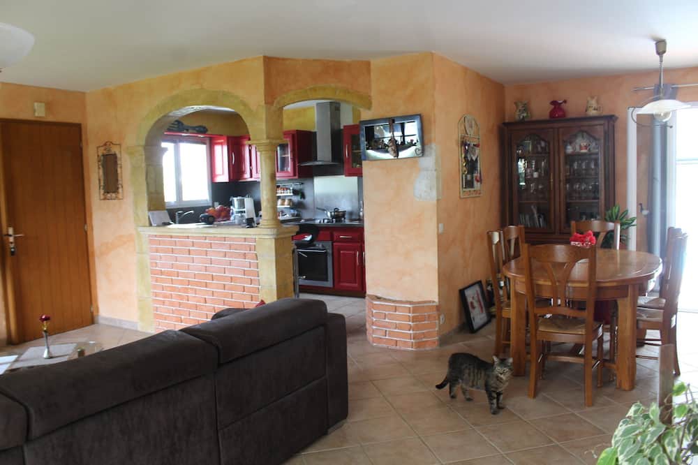 Photo of Livingroom in Buros