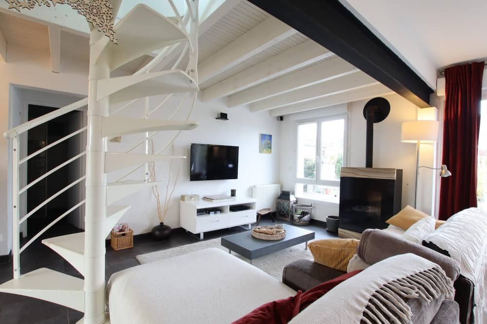 Photo of Livingroom in Pau Nord
