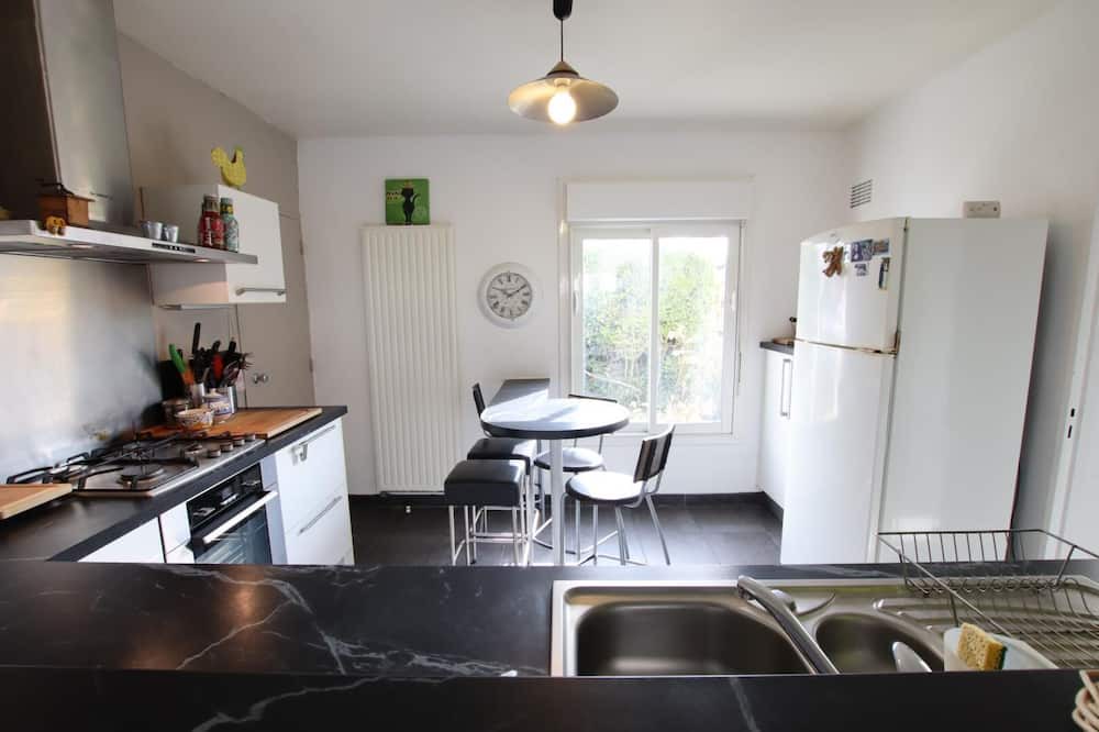 Photo of Kitchen in Pau Nord