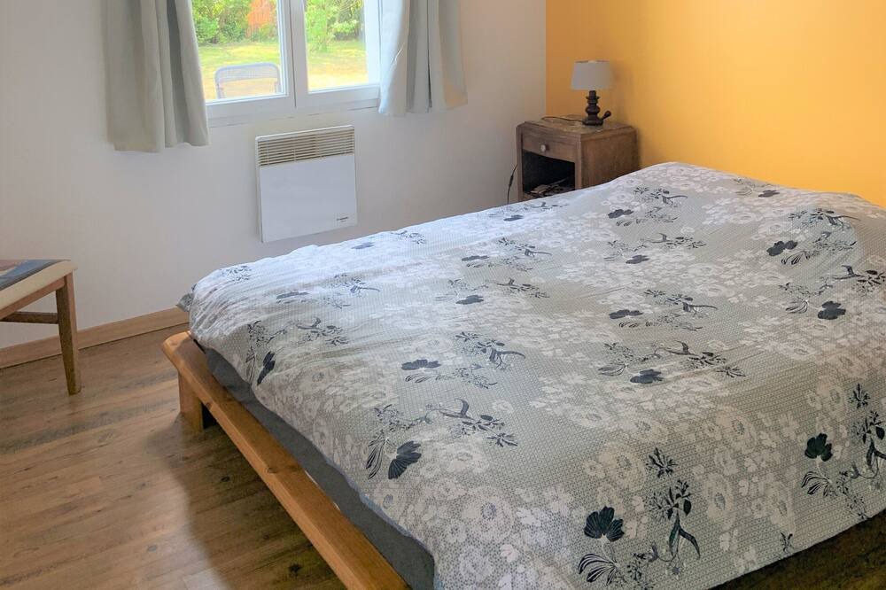 Photo of Bedroom in Saint Froult