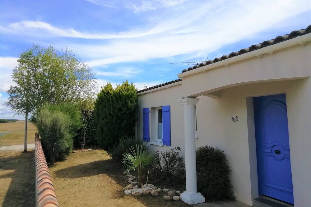 Photo of Outdoor in Saint Froult