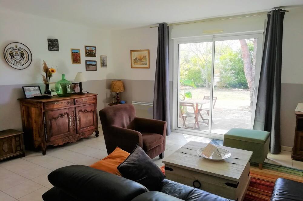 Photo of Livingroom in Saint Froult