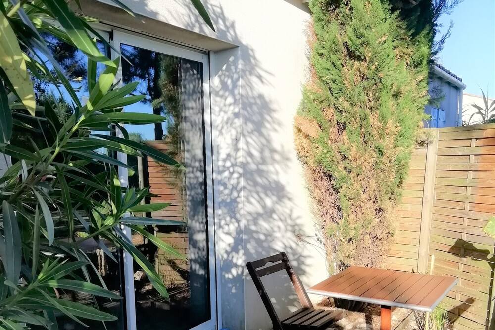 Photo of Patio Balcony in Saint Froult