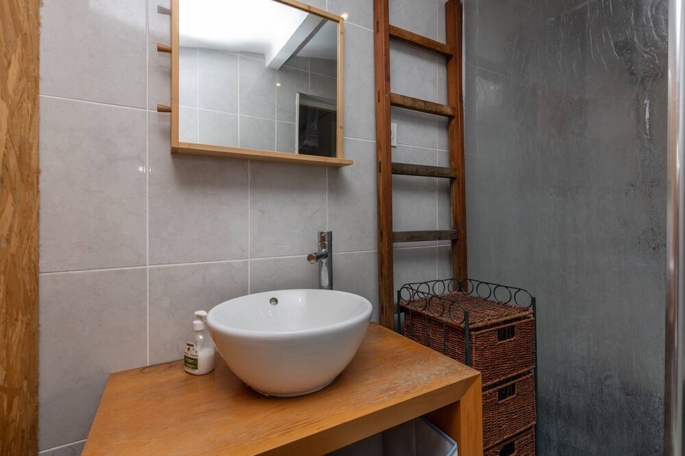 Photo of Bathroom in Tarnos