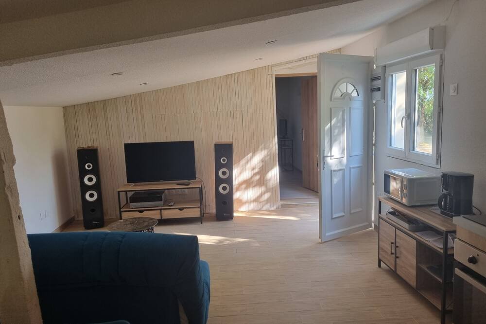 Photo of Livingroom in Miramont-de-Guyenne