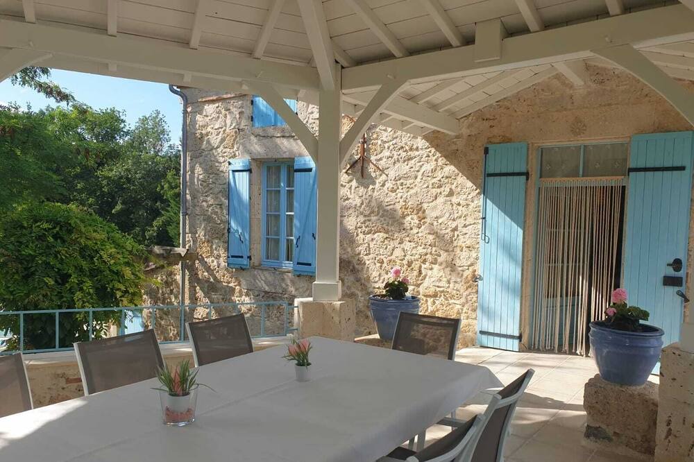 Photo of Patio Balcony in Fregimont