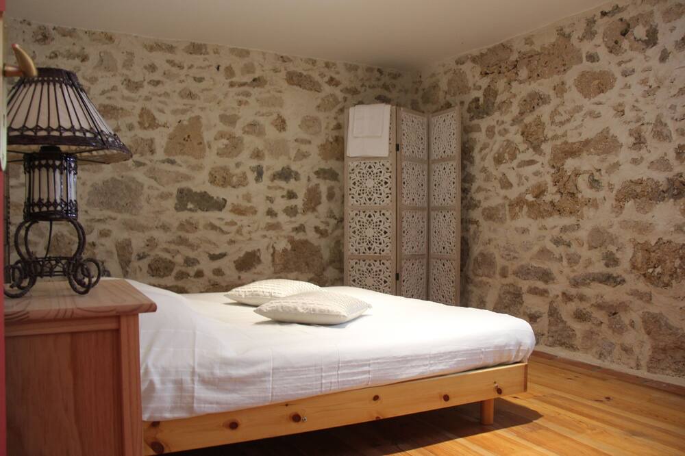 Photo of Bedroom in Fregimont