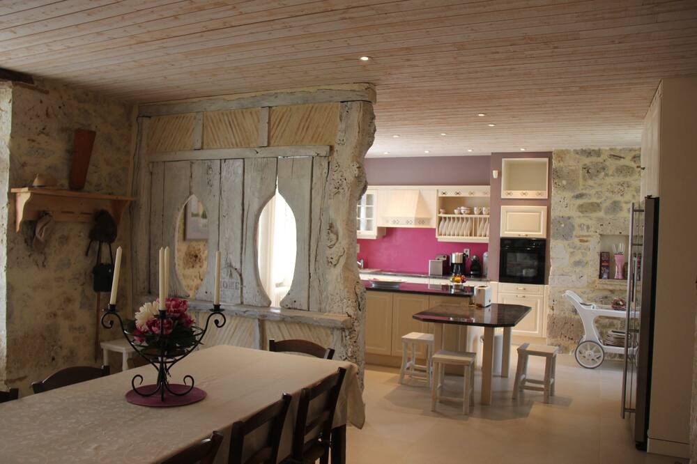 Photo of Kitchen in Fregimont