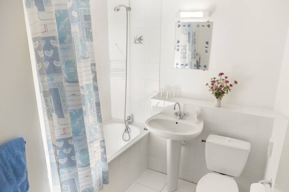 Photo of Bathroom in Marnac