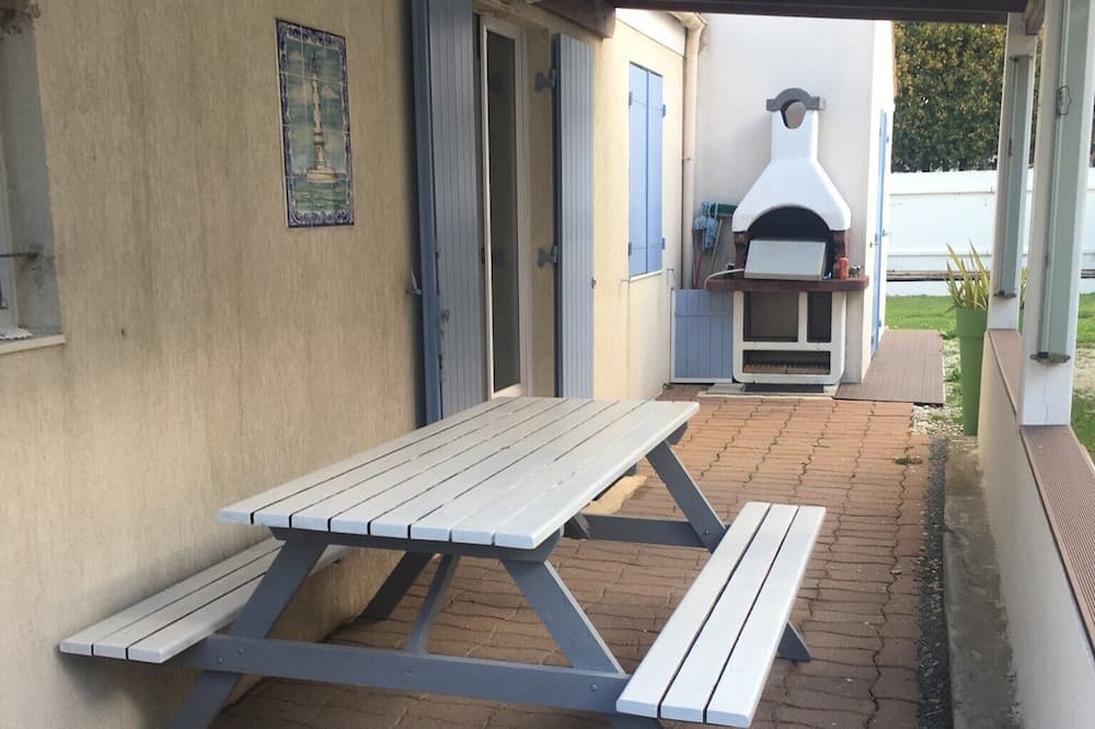Photo of Patio Balcony in LHoumeau