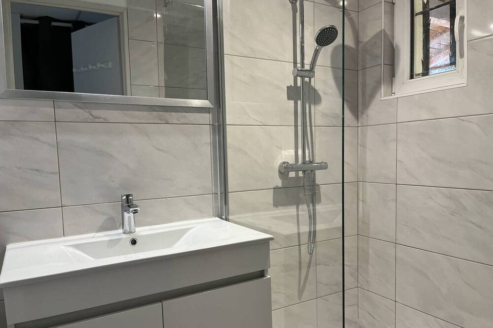Photo of Bathroom in Cheray