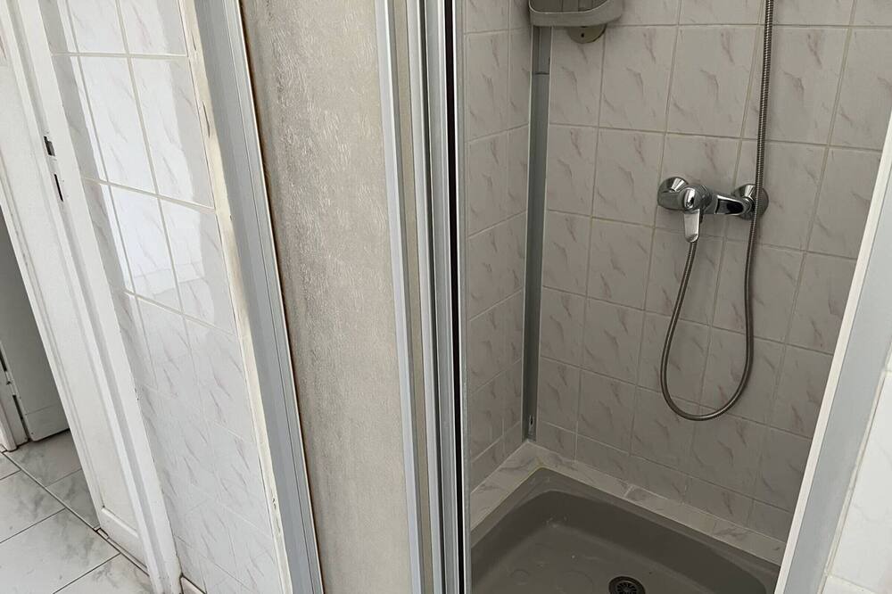 Photo of Bathroom in Cheray