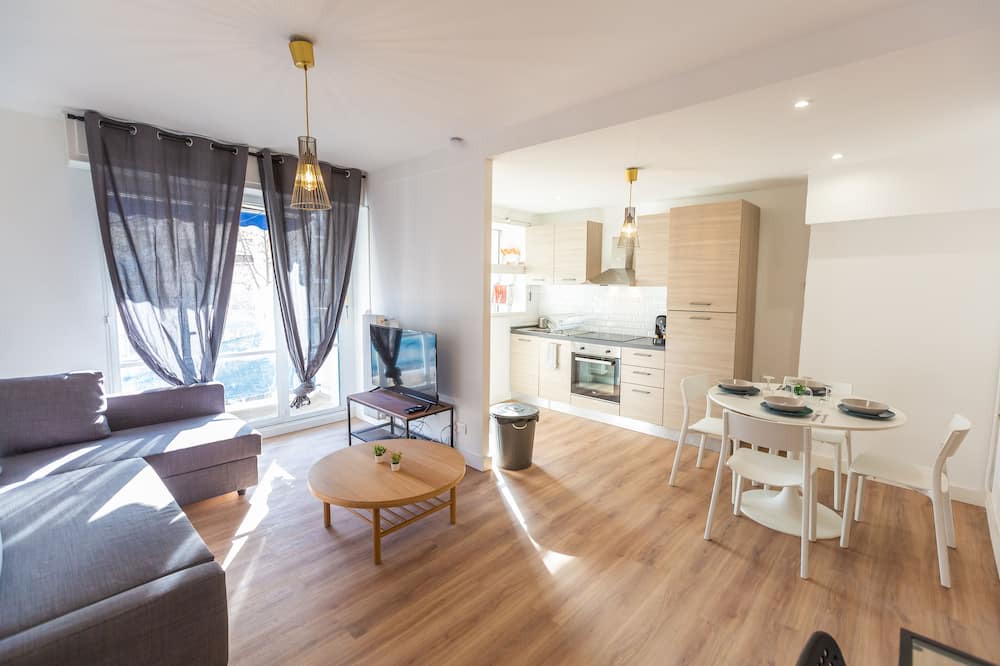Photo of Livingroom in La Villette