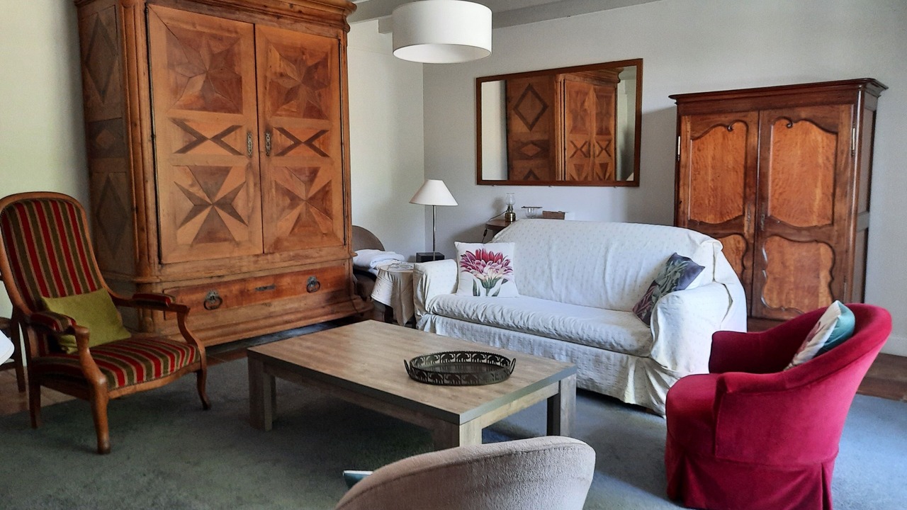 Photo of Livingroom in Mortagne-sur-Gironde