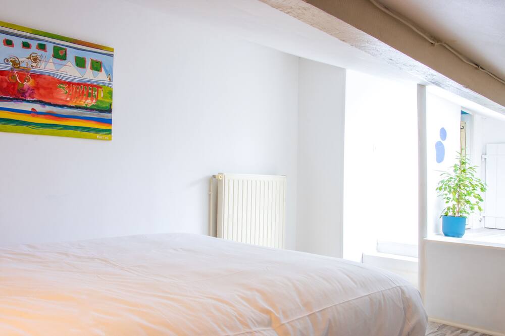 Photo of Bedroom in Latille