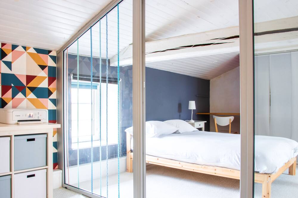 Photo of Bedroom in Latille