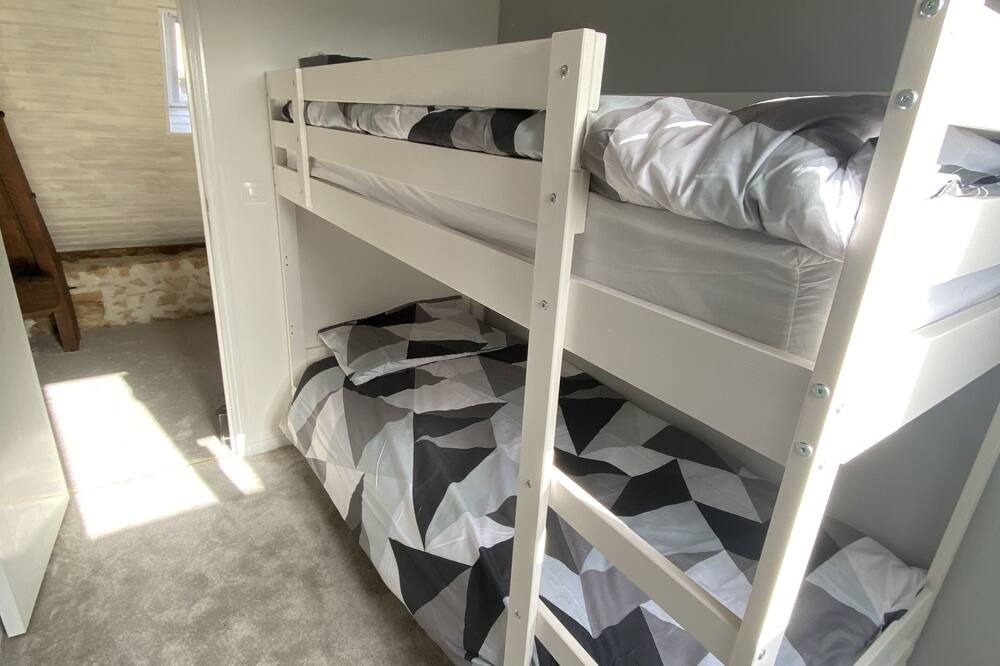 Photo of Bedroom in Montgibaud