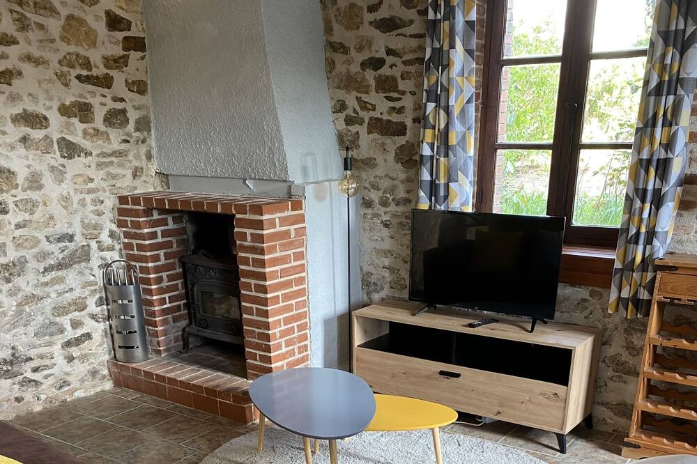 Photo of Livingroom in Montgibaud