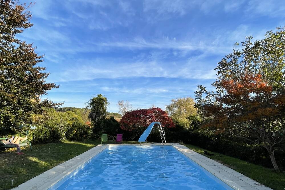 Photo of Outdoor in Labretonie