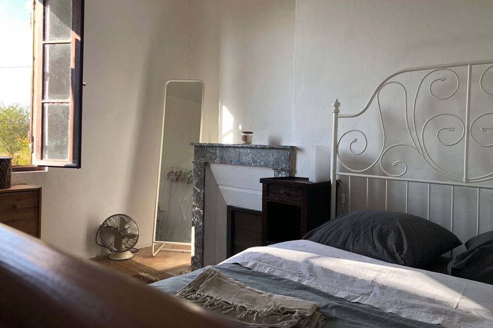 Photo of Bedroom in Labretonie
