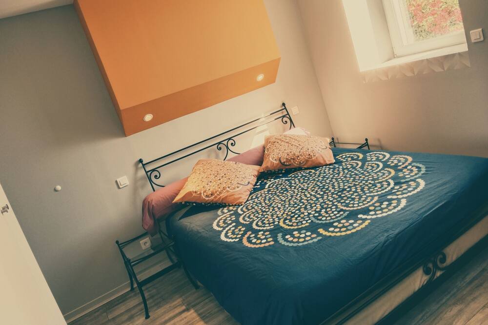 Photo of Bedroom in Nerac