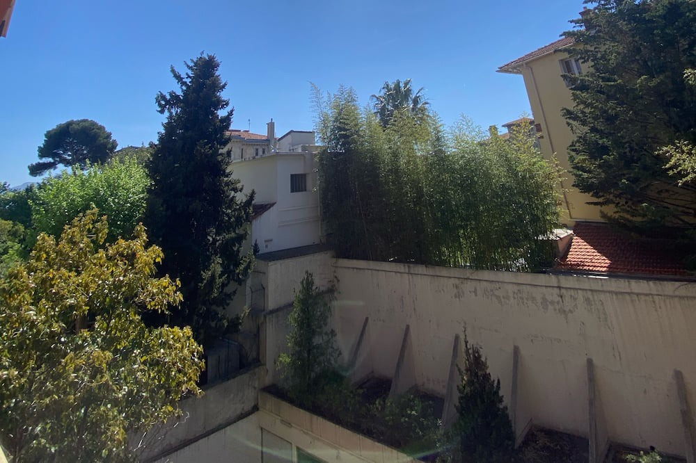 Photo of Patio Balcony in Prado-Perier
