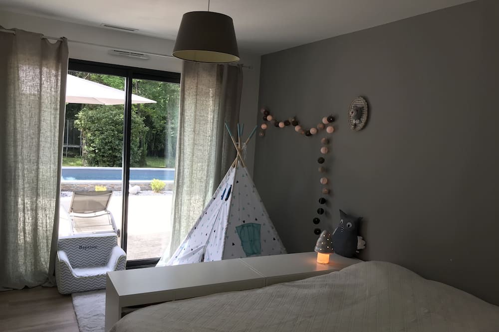 Photo of Bedroom in La Brede