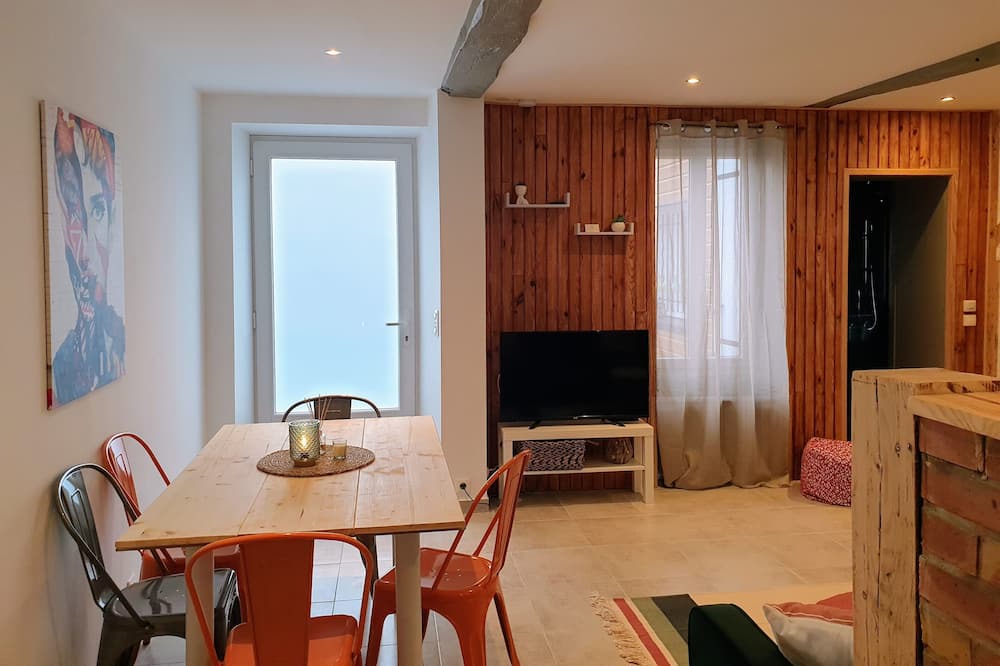 Photo of Livingroom in Boeil-Bezing