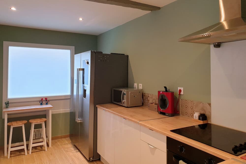 Photo of Kitchen in Boeil-Bezing