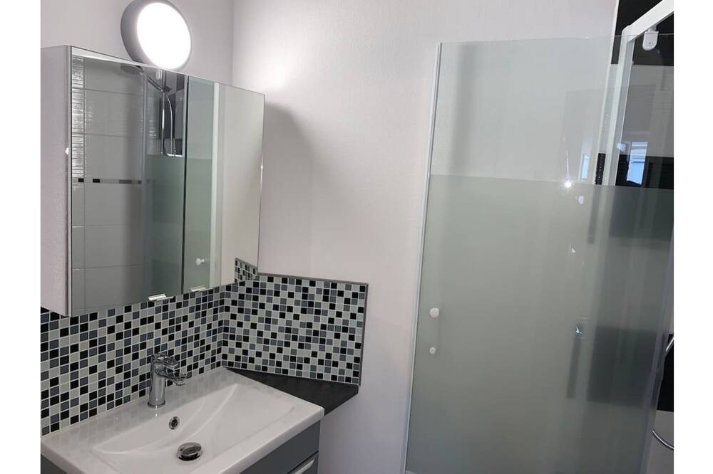 Photo of Bathroom in Chauray