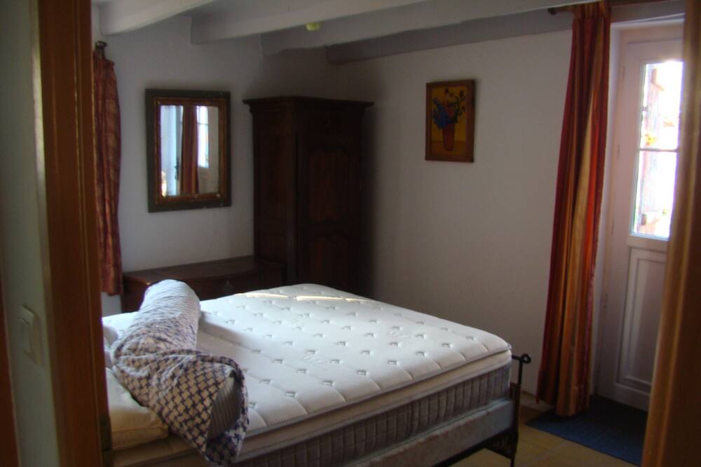 Photo of Bedroom in Mareuil en Perigord