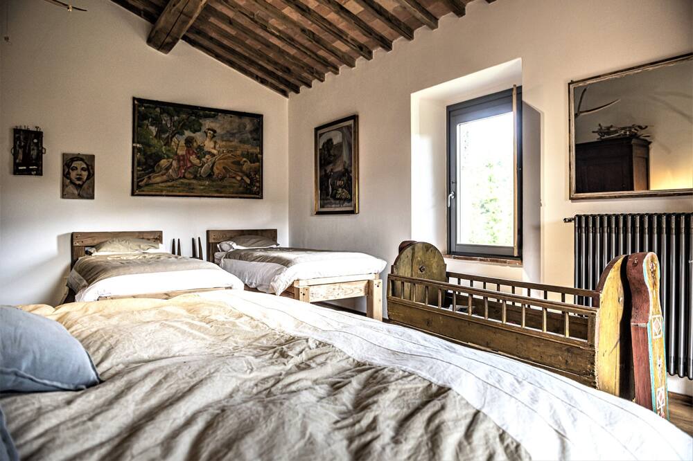 Photo of Bedroom in Montorsaio