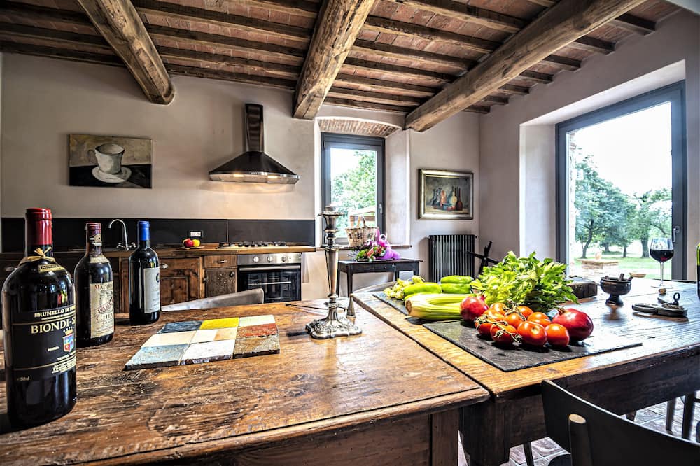 Photo of Kitchen in Montorsaio