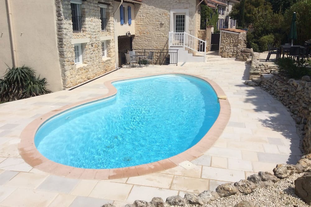 Photo of Outdoor in Saint-Vaize