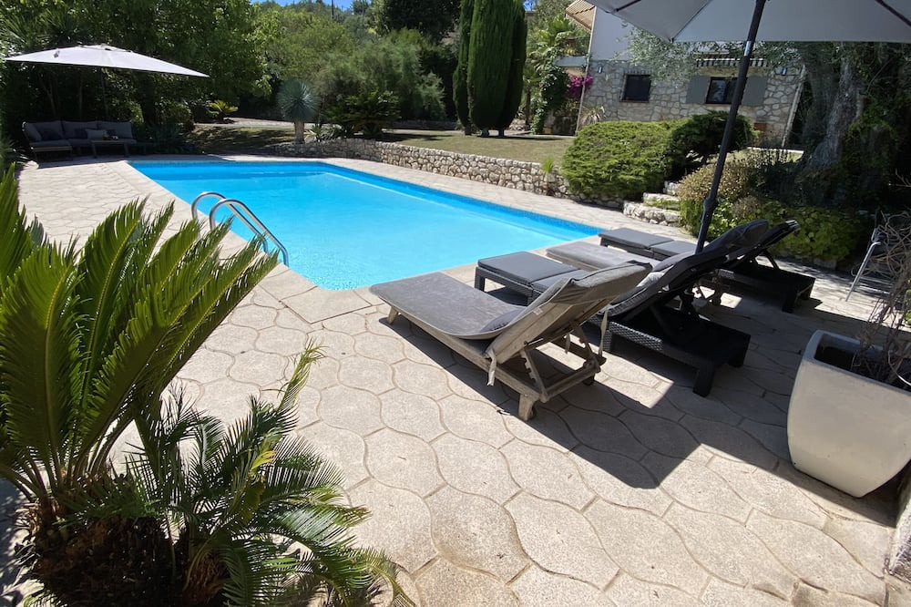 Photo of Outdoor in Les Maillans