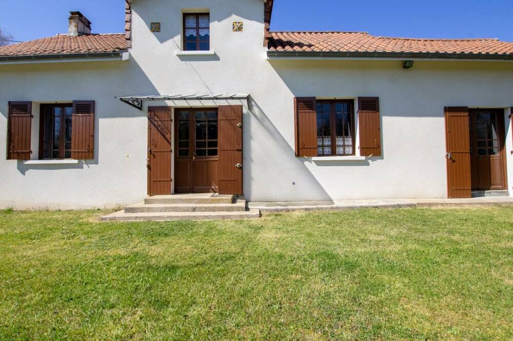 Photo of Outdoor in Bourdeilles